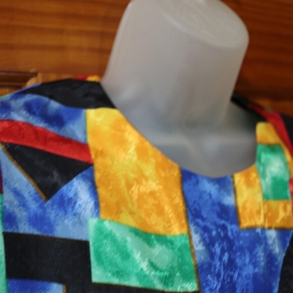 Neiman Marcus Bright Loud Bold Colorful Geometric 80s Shoulder Pads Top 8 - Picture 6 of 11